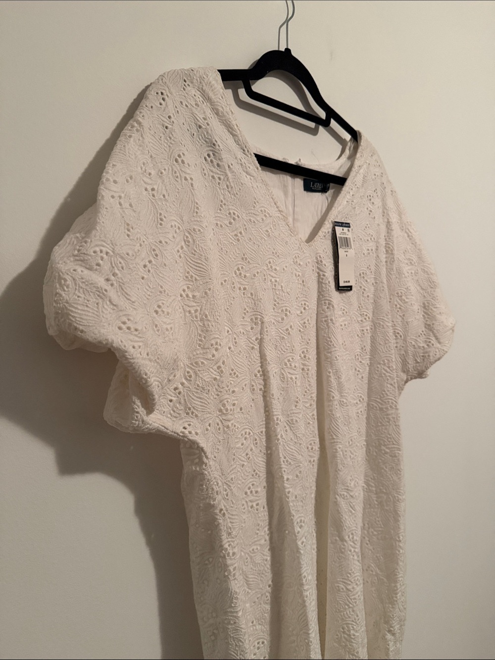 NWT Lauren Ralph Lauren White Eyelet V-Neck Shift Dress - makeup stain - Picture 2 of 7